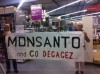 les-faucheurs-volontaires-d-ogm-menent-une-action-coup-de-poing-dans-les-magasins-de-privas-photo-dl-h-c-1475158240.jpg